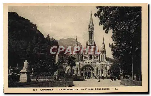 Cartes postales Lourdes La Basilique Et La Vierge Couronnee