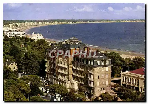 Cartes postales moderne La Baule Plage Le Royal et le panorama