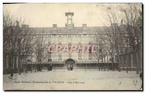 Cartes postales Vierzon Cour d'Honneur Ecole nationale professionnelle