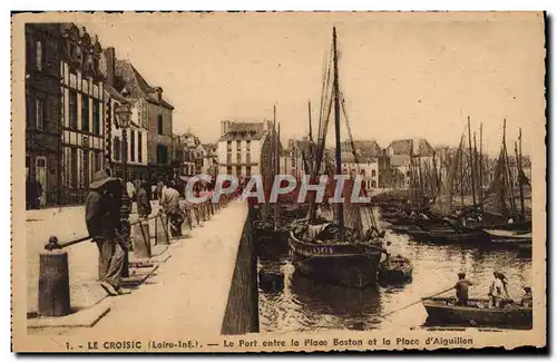 Cartes postales Le Croisic Le Port entre la Plage Boston et la Place d'Aiguillon Bateaux