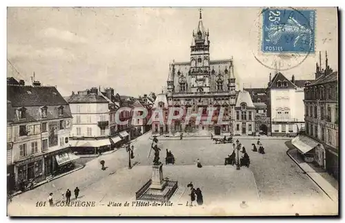Cartes postales Compiegne Place de L'Hotel de Ville