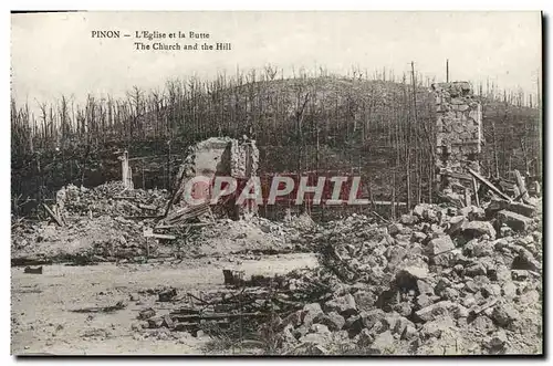 Ansichtskarte AK Pinon L&#39Eglise Et La Butte Militaria