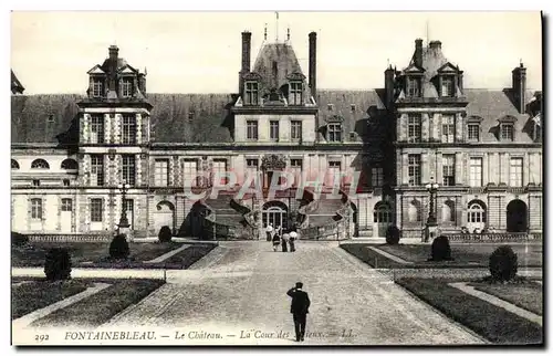 Ansichtskarte AK Fontainebleau Le Chateau La Cour Des Adieux