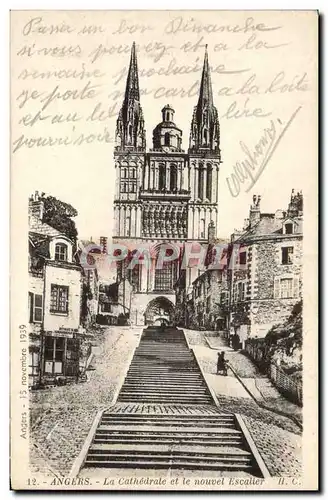 Cartes postales Angers La Cathedrale Et Le Nouvel Escalier