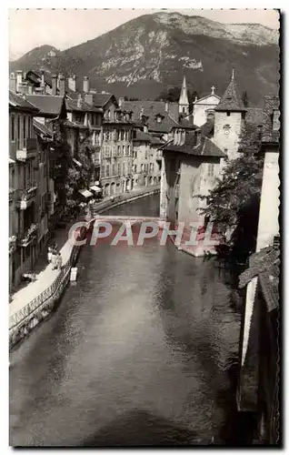 Cartes postales moderne Annecy Canaux et Vieux Quartiers Le Mont Veyrier