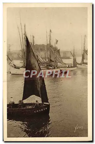 Ansichtskarte AK Concarneau Thonniers au port Bateaux