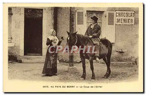 Ansichtskarte AK Au Pays Du Berry Le Coup de L&#39Etrier Folklore Cheval Chocolat Menier