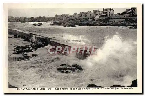 Cartes postales Batz Sur Mer Les Chateau de la Cote Saint Michel et la jetee un jour de tempete