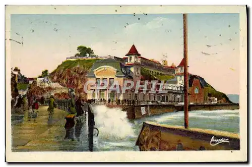 Cartes postales Granville En regardant sauter la mer