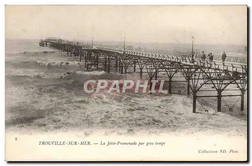 Cartes postales Trouville sur Mer La jetee promenade par gros temps