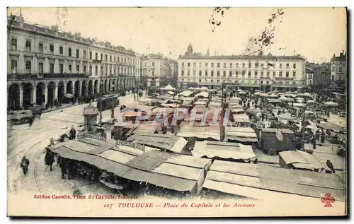 Cartes postales Toulouse Place du Capitole et les arceaux