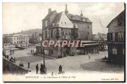 Cartes postales Honfleur La Lieutenance et l&#39Hotel De Ville