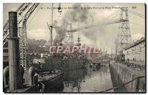 Cartes postales Brest Port militaire l'arriere port et le transbordeur Bateaux