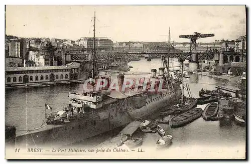 Ansichtskarte AK Brest Le Port Militaire Vue Prise du Chateau Bateau