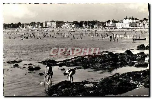 Cartes postales moderne Pornichet La Plage et les Rochers Enfants