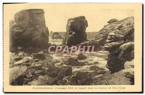 Cartes postales Plougasnou Effet de Vagues dans les Rochers de l&#39ile vierge