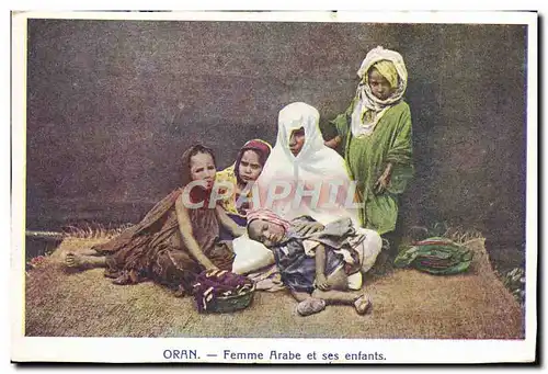 Cartes postales Oran Femme Arabe Et Ses Enfants