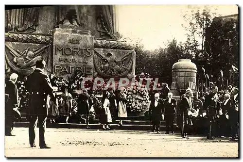 Ansichtskarte AK Aux Morts Pour La Patrie Paris Militaria