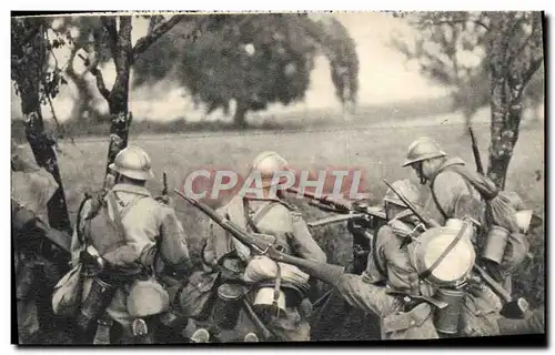 Cartes postales Mitrailleuse En Batterie Militaria