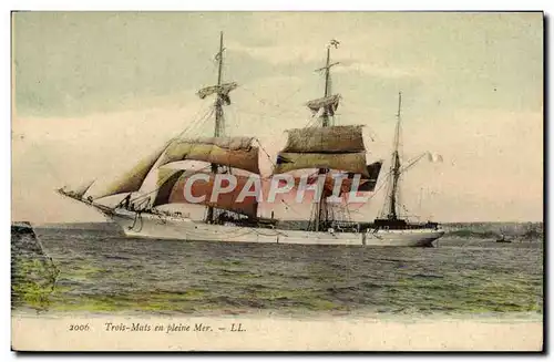 Cartes postales Trois Mats En Pleine Mer Bateau Voilier