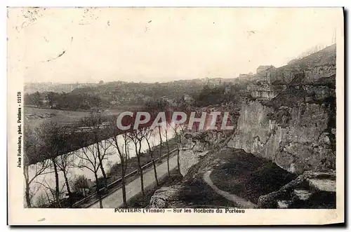 Ansichtskarte AK Poitiers Sur Les Rochers du Porteau