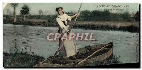 Cartes postales La Vie Au Grand Air La fille du passeur Folklore