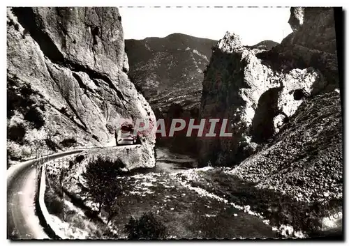 Cartes postales moderne Vallee de l&#39Aude Led efile de Pierre Lys Le trou du cure