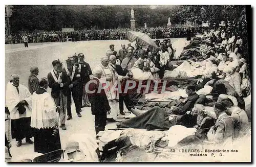 Cartes postales Lourdes Benediction Des Malades