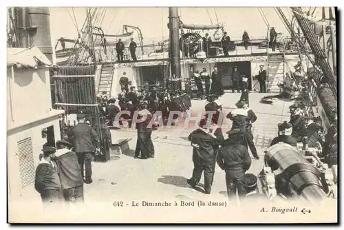 Cartes postales Bateau Guerre le dimanche a bord La danse