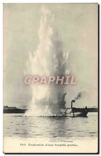 Cartes postales Bateau Guerre Explosion d&#39une torpille portee