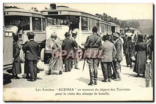 Cartes postales Les Autobus Scemia au moment du depart des touristes pour la visite des champs de bataille Milit