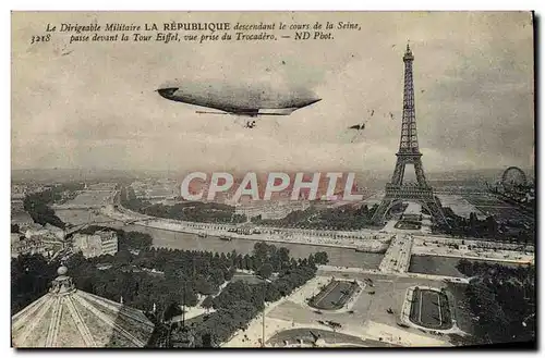 Cartes postales Aviation Dirigeable militaire La Republique descendant le cours de la Seine passe devant la Tour