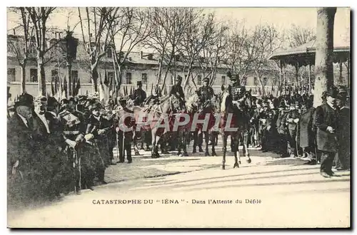 Cartes postales Bateau Guerre Catastrophe du Iena dans l'attente du defile