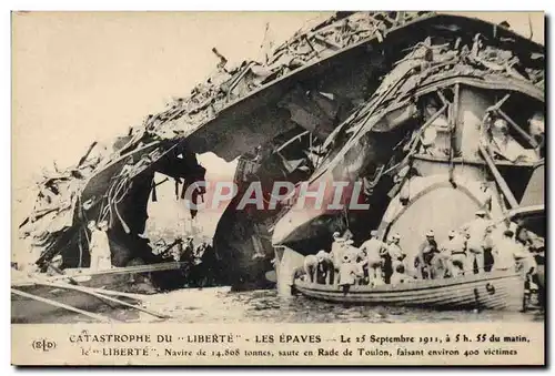 Cartes postales Bateau Guerre Catastrophe du Liberte les epaves