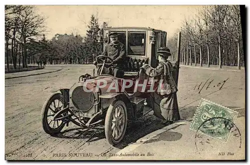 Cartes postales Automobile Paris Nouveau Un taxi automobile au Bois de Boulogne