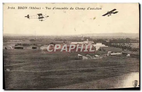 Cartes postales Avion Aviation Bron Vue d&#39ensemble du champ d&#39aviation
