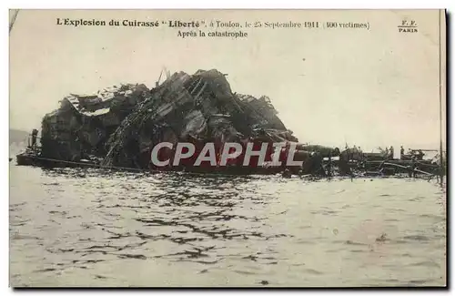 Ansichtskarte AK Bateau Guerre Catastrophe du Cuirasse Liberte a Toulon Apres la catastrophe