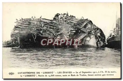 Cartes postales Bateau Guerre Catastrophe du Iena Les epaves