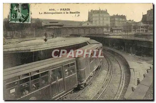 Cartes postales Paris Le matropolitain a la Bastille Metro
