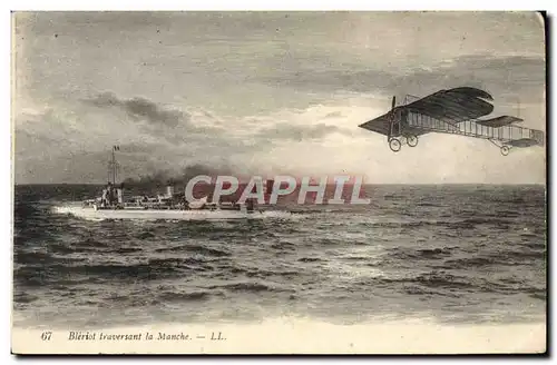 Cartes postales Avion Aviation Bleriot traversant la Manche Bateau