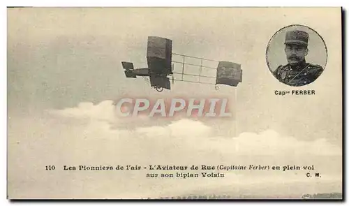 Cartes postales Avion Aviation Pionniers de l&#39air L&#39aviateur de Rue en plein vol sur son biplan Voisin