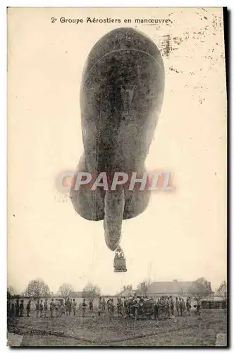 Cartes postales Dirigeable Zeppelin 2eme groupe Aerostiers en manoeuvre Militaria