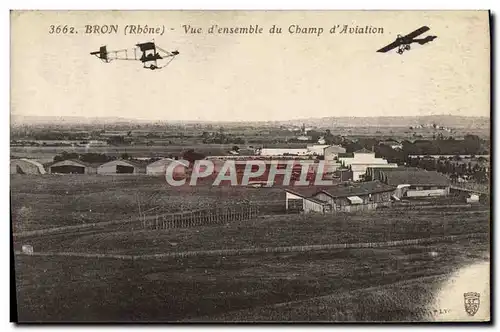 Cartes postales Avion Aviation Bron Vue d&#39ensemble du champ d&#39aviation