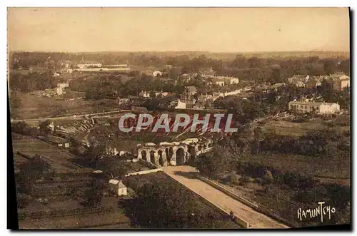 Cartes postales Saintes Vue panoramique des arenes gallo romaines