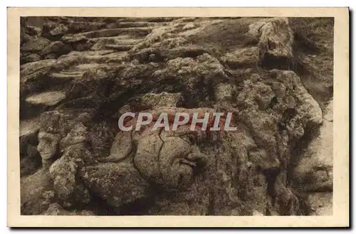 Cartes postales Rotheneuf Les rochers Sculptes le guerrier romain