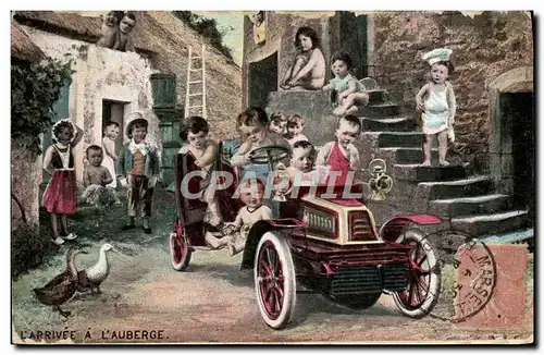 Cartes postales Automobile Enfants Bebes L&#39arrivee a l&#39auberge