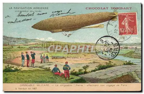 Ansichtskarte AK Avion Aviation Dirigeable Zeppelin Chocolat Lombart Patrie effectuant son voyage de Paris a Verd