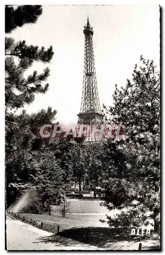 Cartes postales moderne Paris La Tour Eiffel