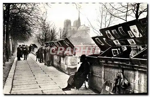 Cartes postales moderne Paris En Flanant Les Bouquinistes du Quai de la Tournelle