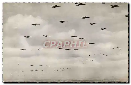 Cartes postales moderne Avion Aviation 260 avions de la Royal Air Force arrivant au front